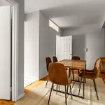 Stunning 3-Bedroom Apartment In The Heart Of East Village Manhattan!