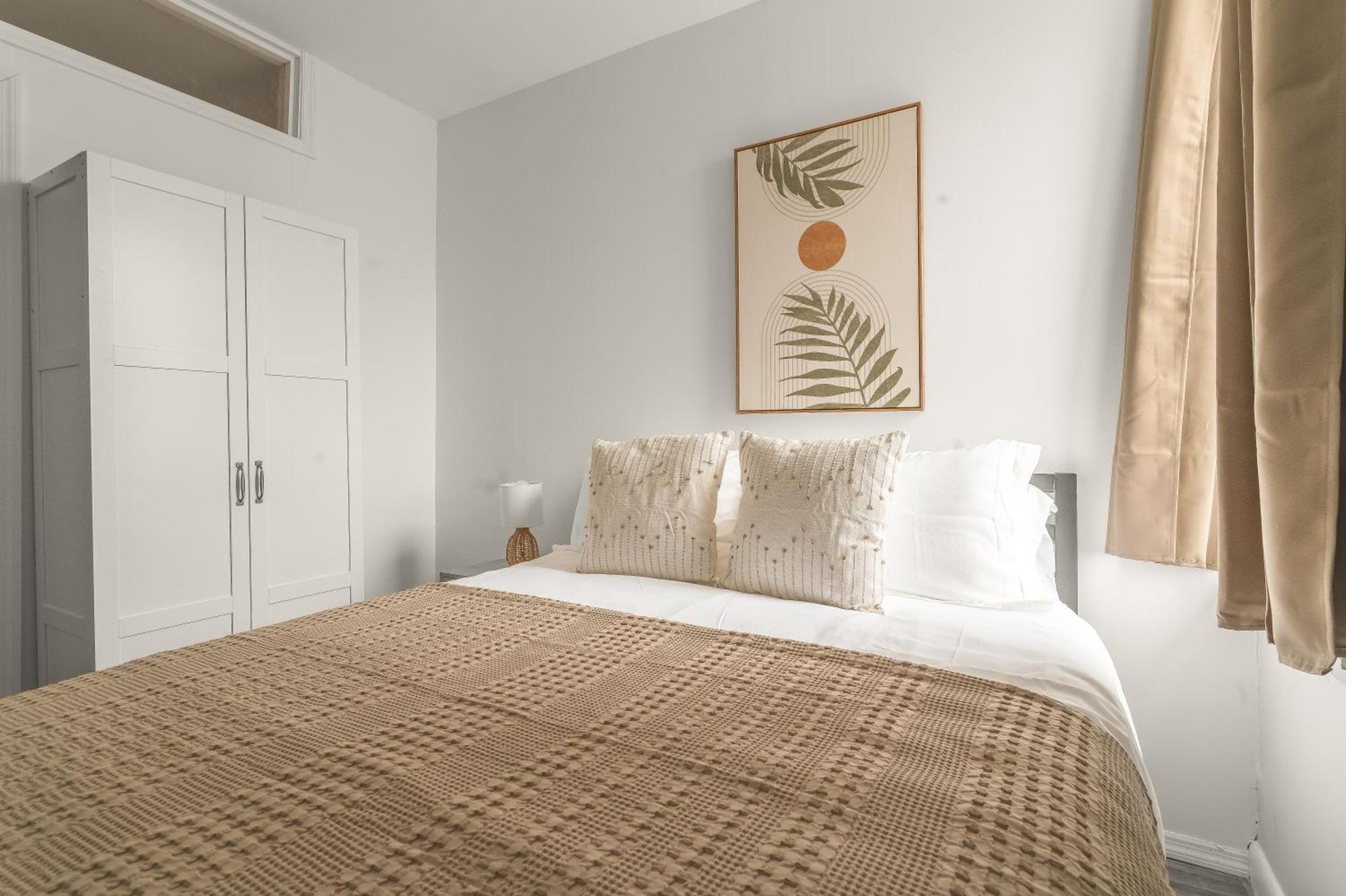 Apartment Stunning 3-bedroom In The Heart Of East Village Manhattan! New York