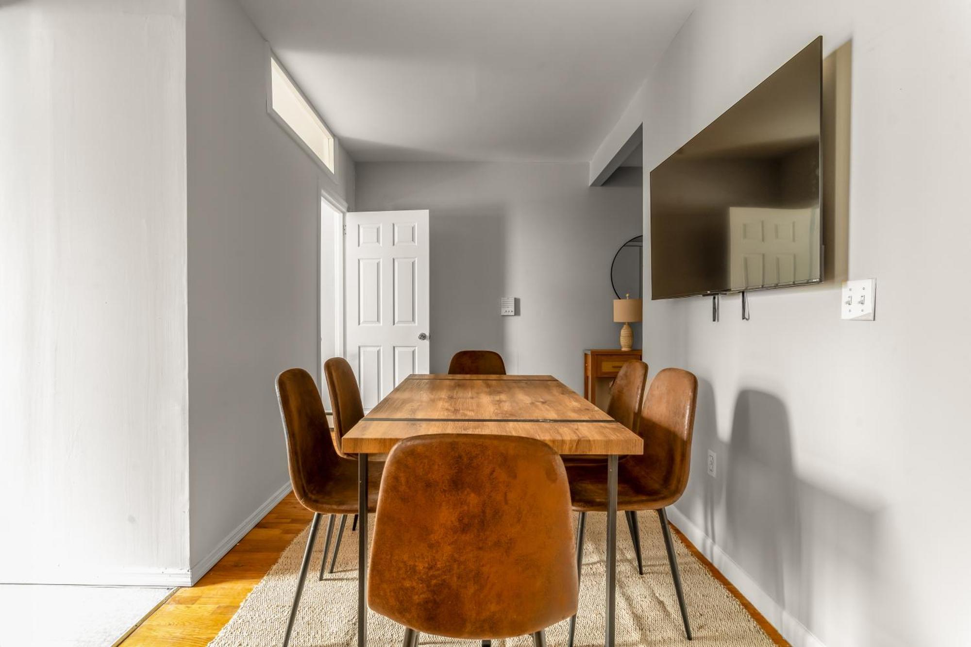 Stunning 3-bedroom In The Heart Of East Village Manhattan! Apartment
